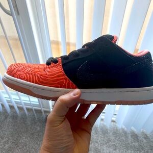 Nike x Premier Dunk Low SB “Fish Ladder” Sz 9